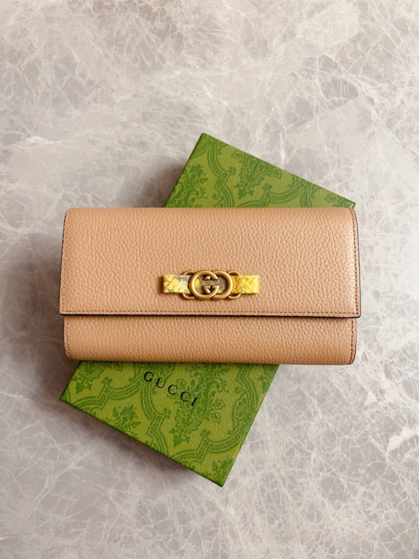 グッチ財布 レプリカ角部分ディテール